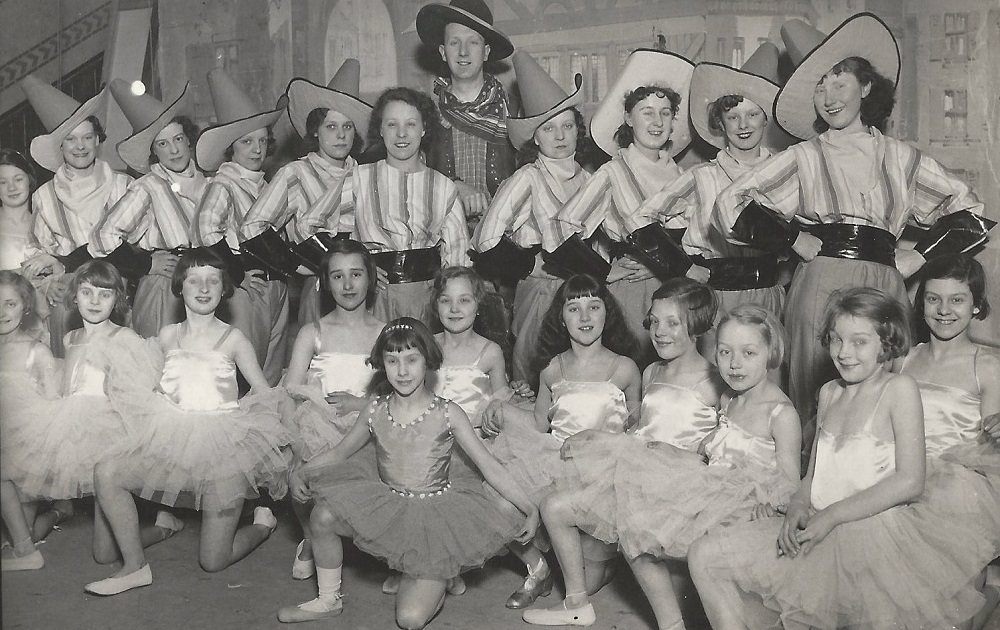 Pantomime Dancers 1930s