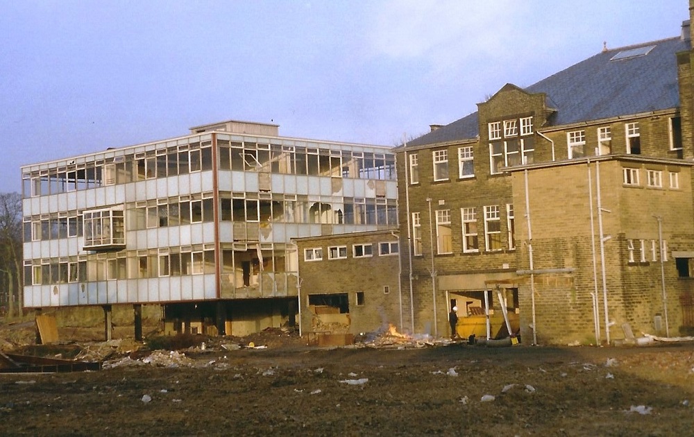 Demolition of Aireborough Grammar School 1992
