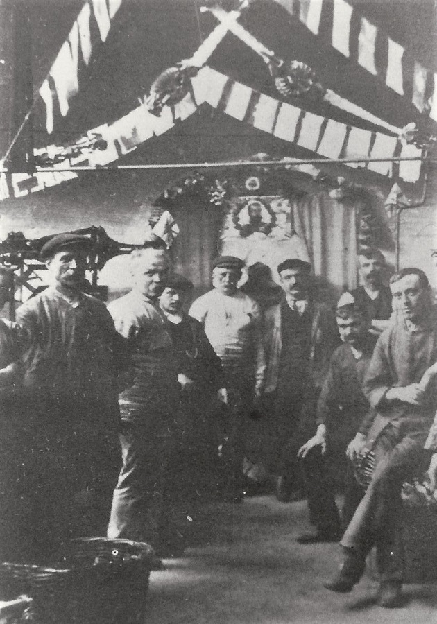 Moorfield Mill Workers 1911