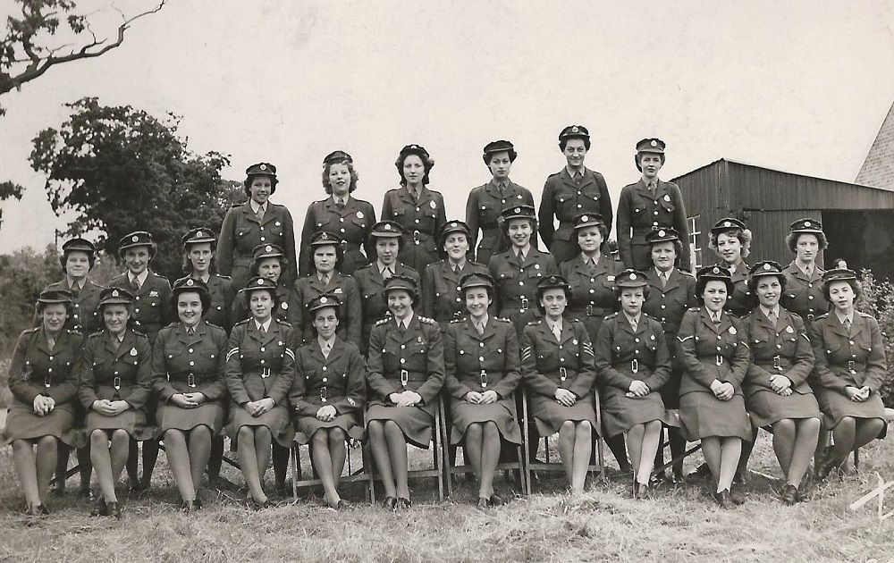 AVRO Female Military Personnel 1939 - 1945