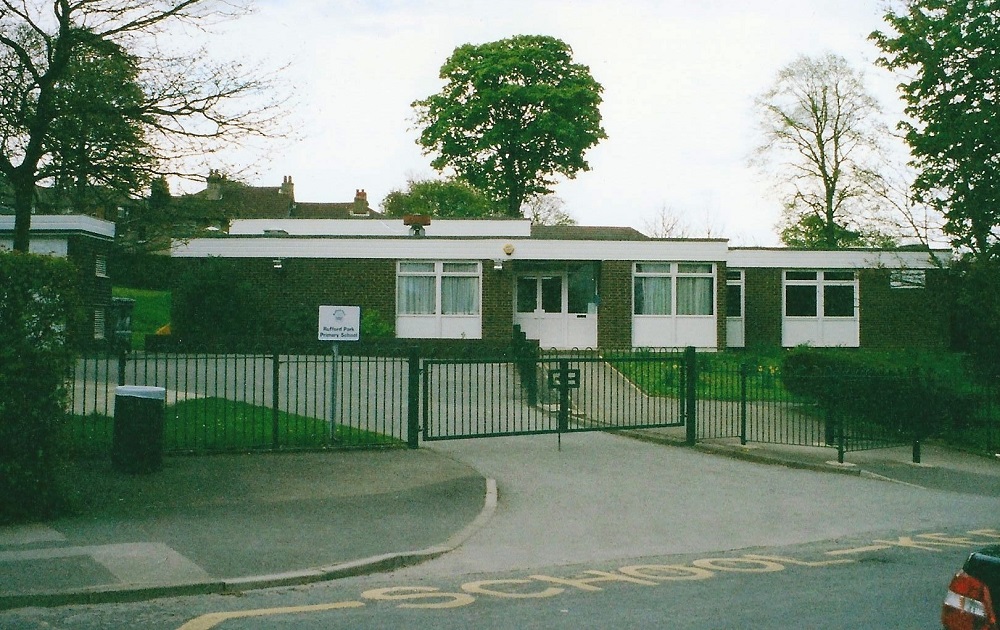 Rufford Park Primary Infant School 2004